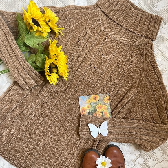 Vintage acrylic soft turtleneck sweater - Picture 5 of 15